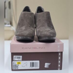 Bandolino Gray Suede Heel Boots BC Cardinal Size 8.5M Office Dressy Classic Chic
